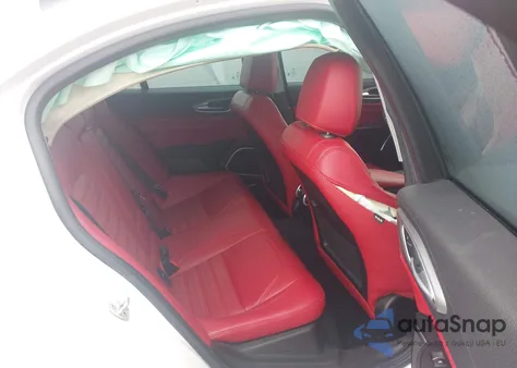 2018 Alfa Romeo Giulia Ti Sport Awd z USA, uszkodzony, nr VIN ZARFAEENXJ7563659